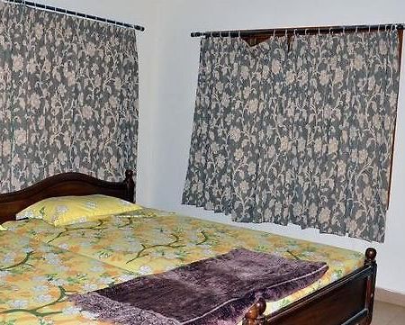 Hr Resorts Йелагири Екстериор снимка